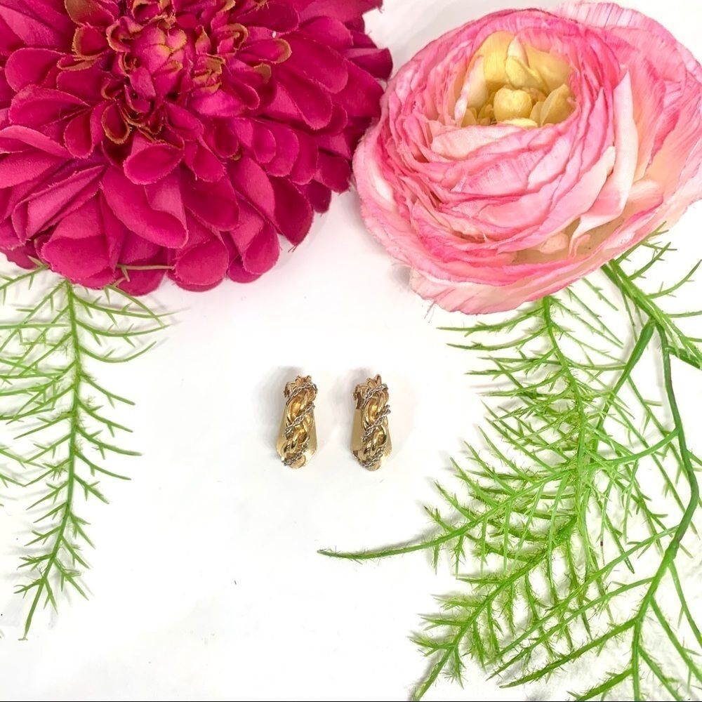 VINTAGE⚜️NAPIER Gold Chain Twist Clip Earrings - Picture 7 of 11
